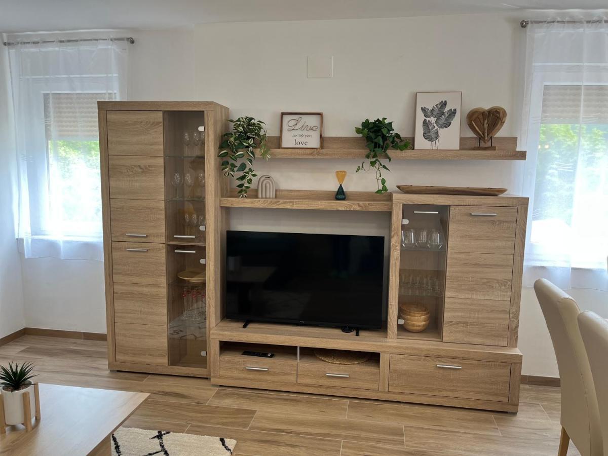 Apartma Kemper Apartment *